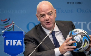 Gianni Infantino sẽ tránh sự chú ý khi lễ bốc thăm World Cup 2026 được tổ chức trực tuyến thumbnail